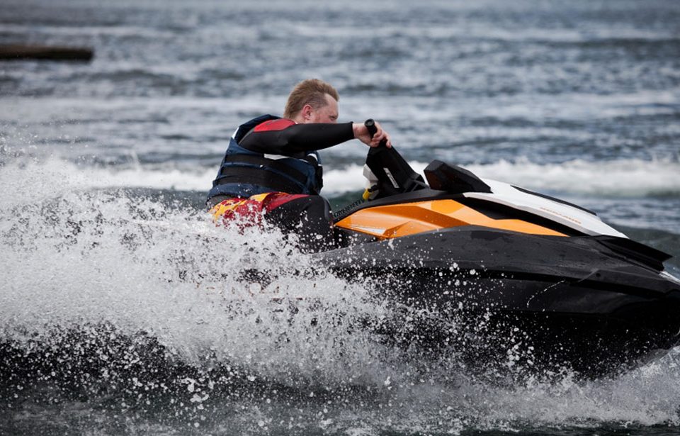 jet-ski
